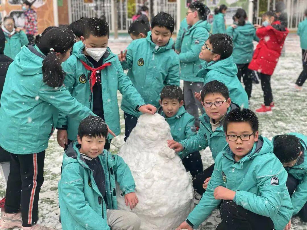 春雪舞動碑林校園 樂享多彩歡樂童年_小學_西安市_幼兒園