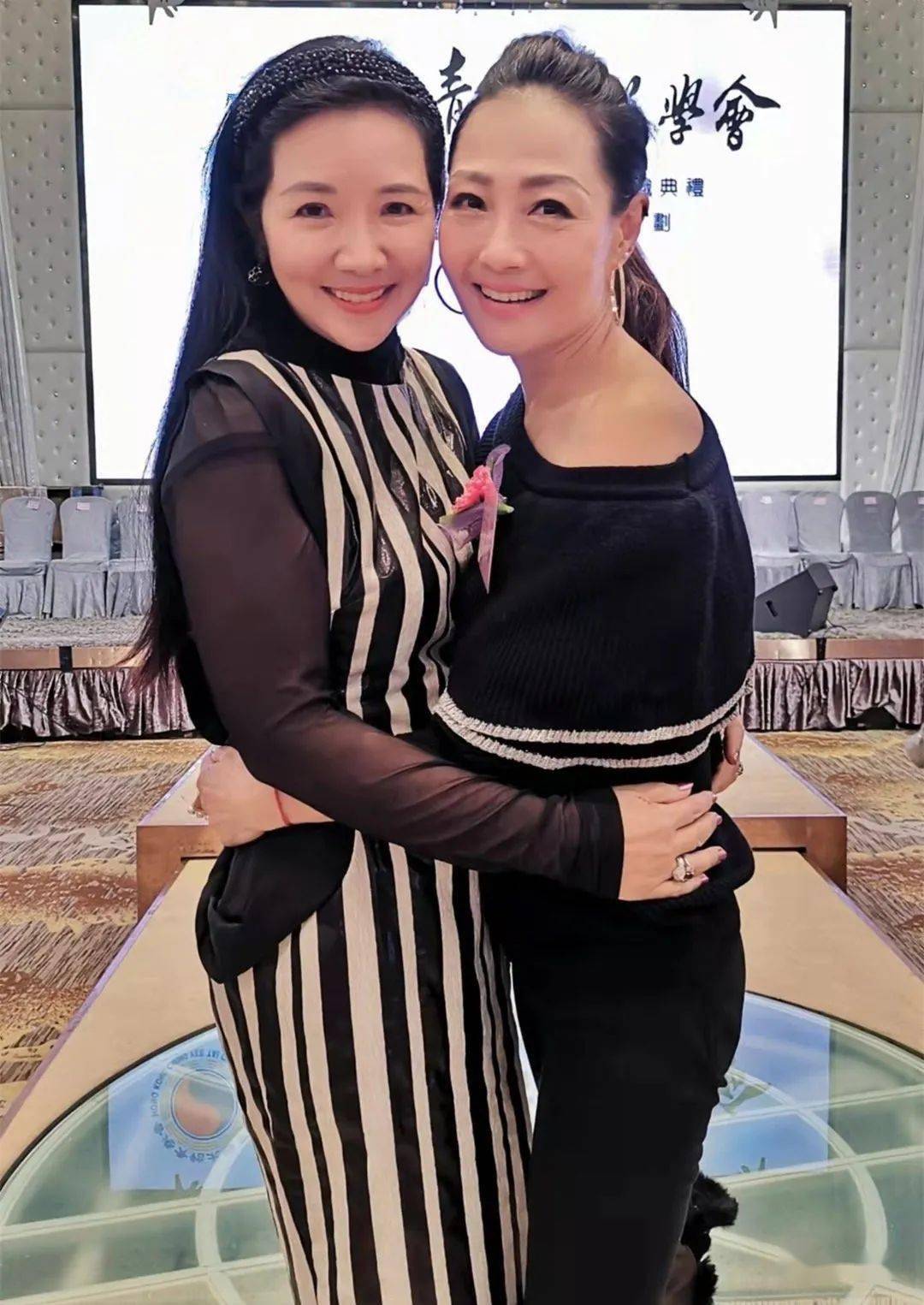 亚视花旦刘玉婷移居内地近况53岁冻龄有术开房地产公司成总裁