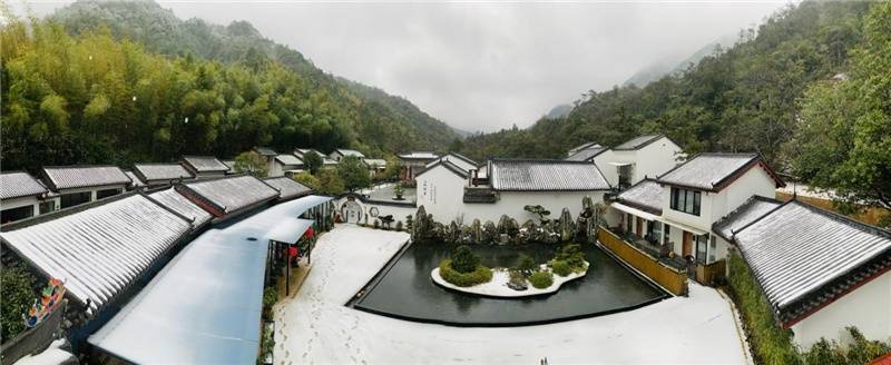 市民|广西：“南国仙山”变雪山