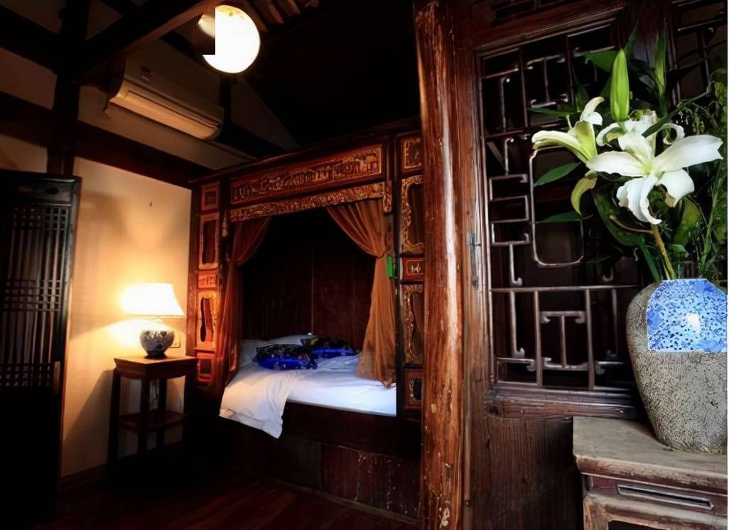 徽州一处古徽派老宅民宿古色古香的风韵巷陌间的风情丨徽舍