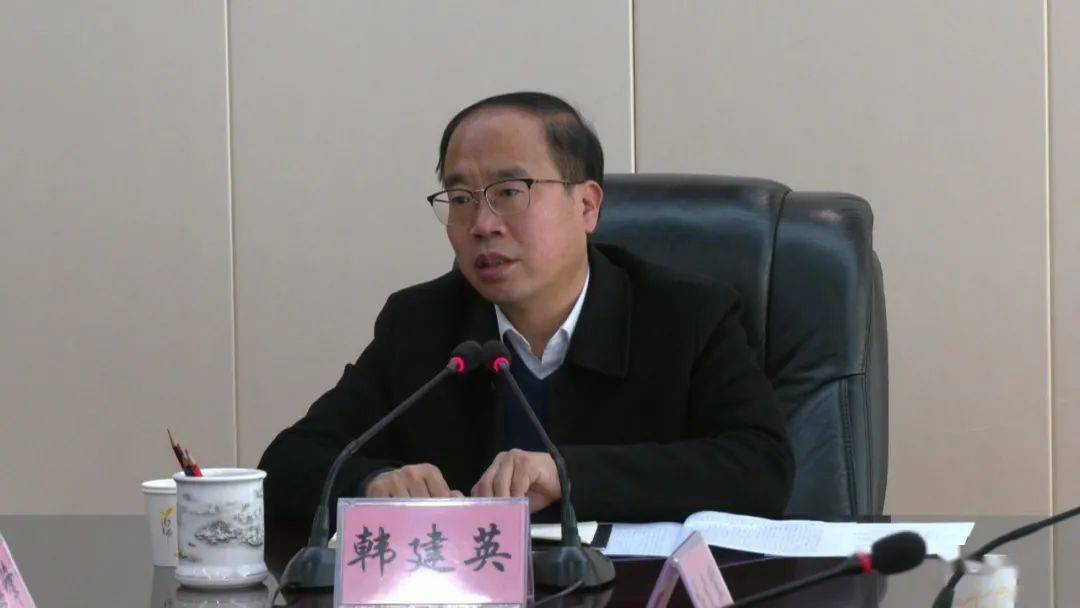 副县长韩建英出席会议"一枚印章管审批"工作座谈会我县召开推进各镇