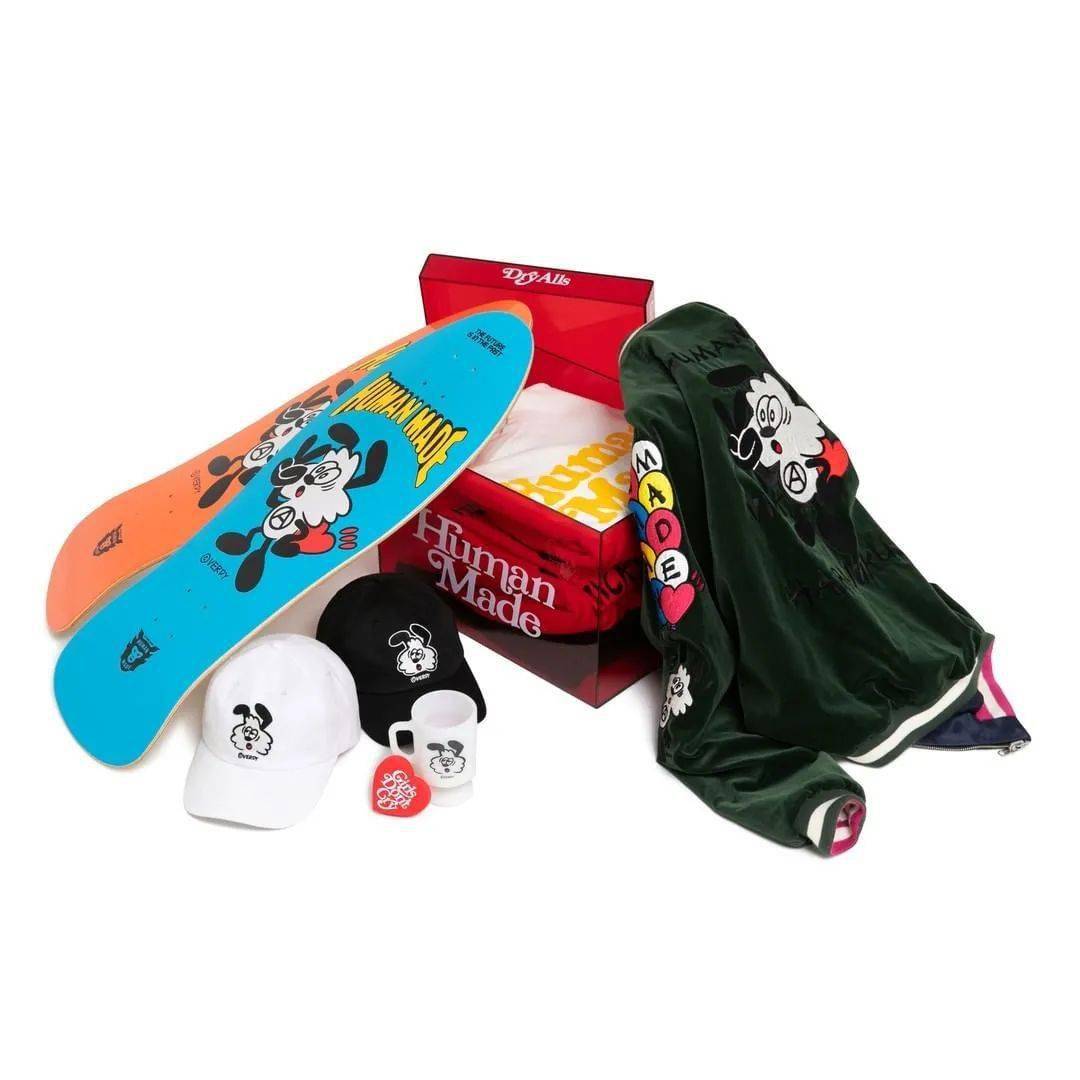 Kanye 的 Stem Player 播放器，首日销量突破 220 万美元