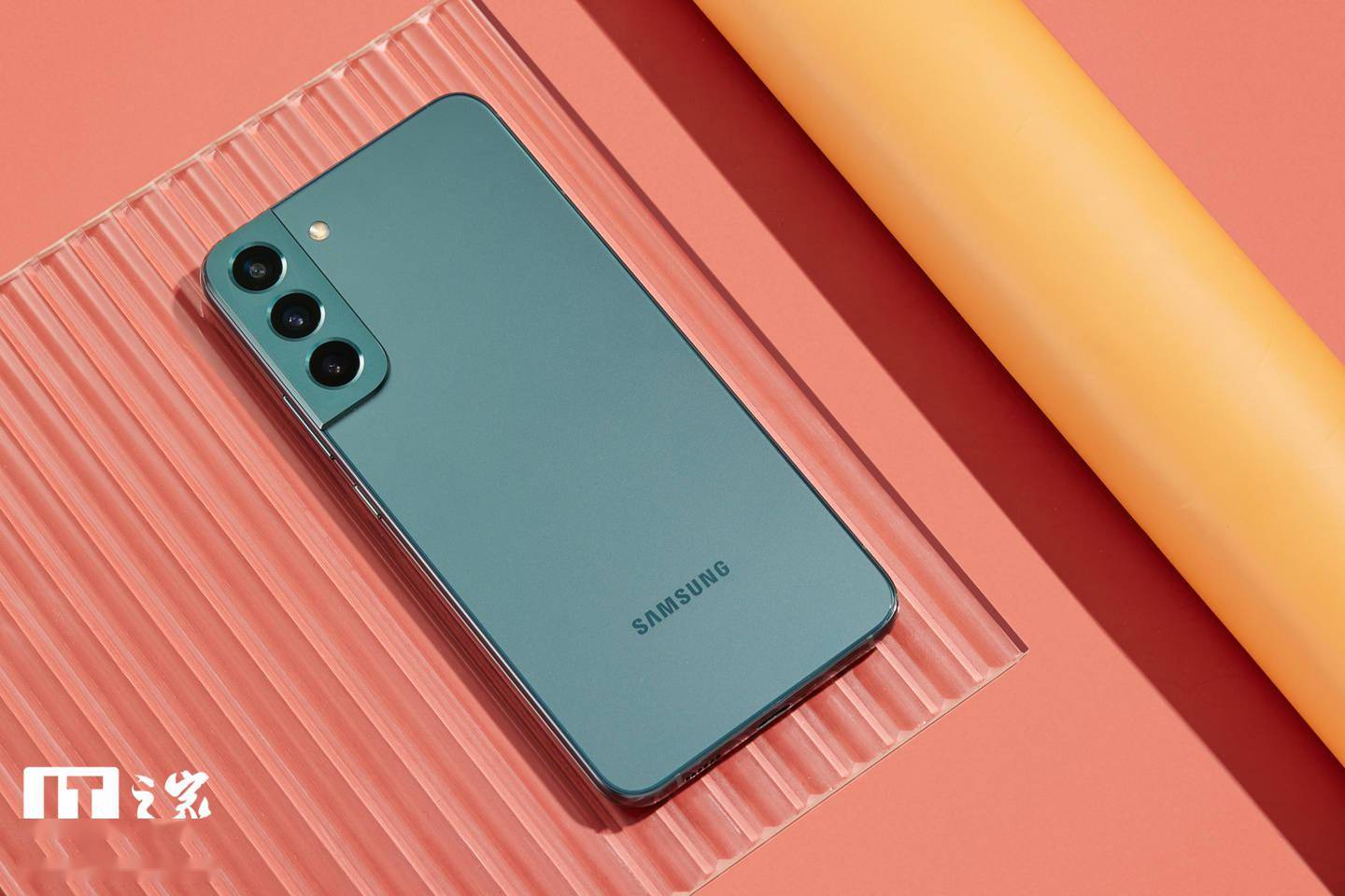 整体|三星 Galaxy S22 / S22 +图赏：老设计焕发新感觉