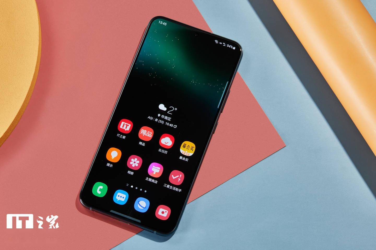 整体|三星 Galaxy S22 / S22 +图赏：老设计焕发新感觉