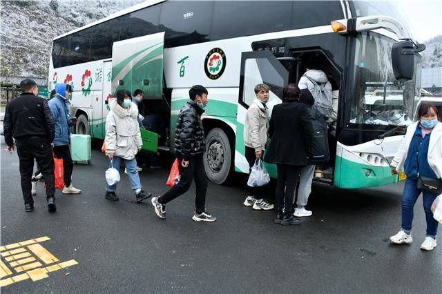 百里杜鵑:重拳打擊非法營運車輛 全力確保群眾出行安全_乘客_交通運輸