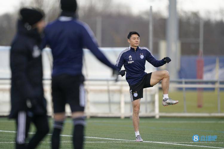 联赛|日媒：李磊在草蜢拿顶薪，而两名日本球员的年薪还低于J联赛时期