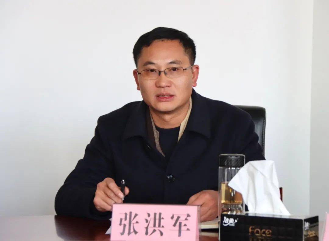 会上,县委书记段红丽从2021年主要经济指标完成情况,重大项目推进情况