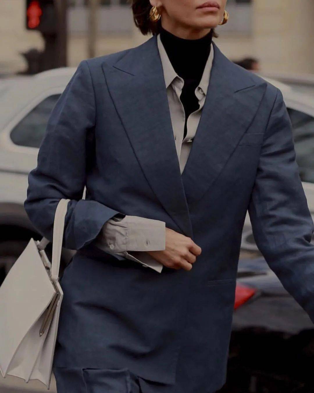 Julie 全世界最会穿西装的女人