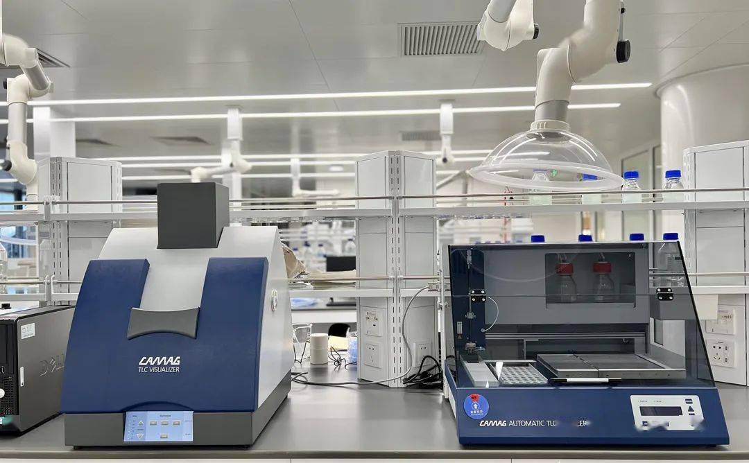 camag 薄层色谱仪▲用于开展新产品中人体所需的常量及微量元素( 如钙