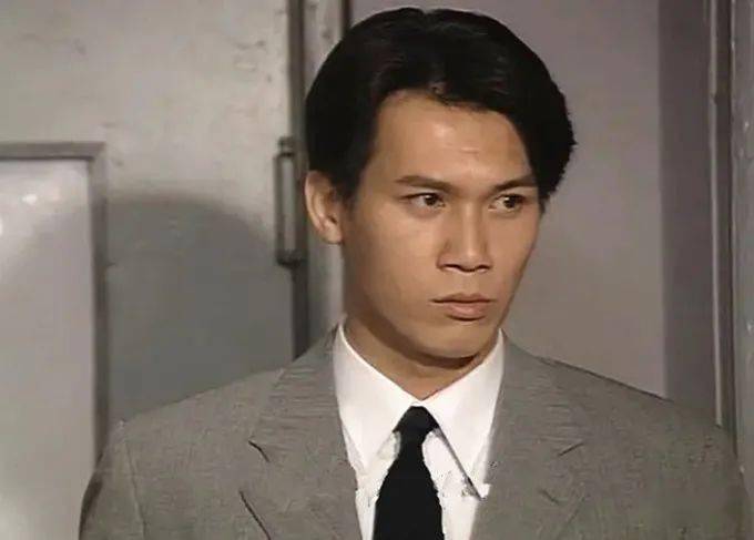 复出做直播不带货只聊天香港男星自曝因当演员收入太低曾一度被迫转行