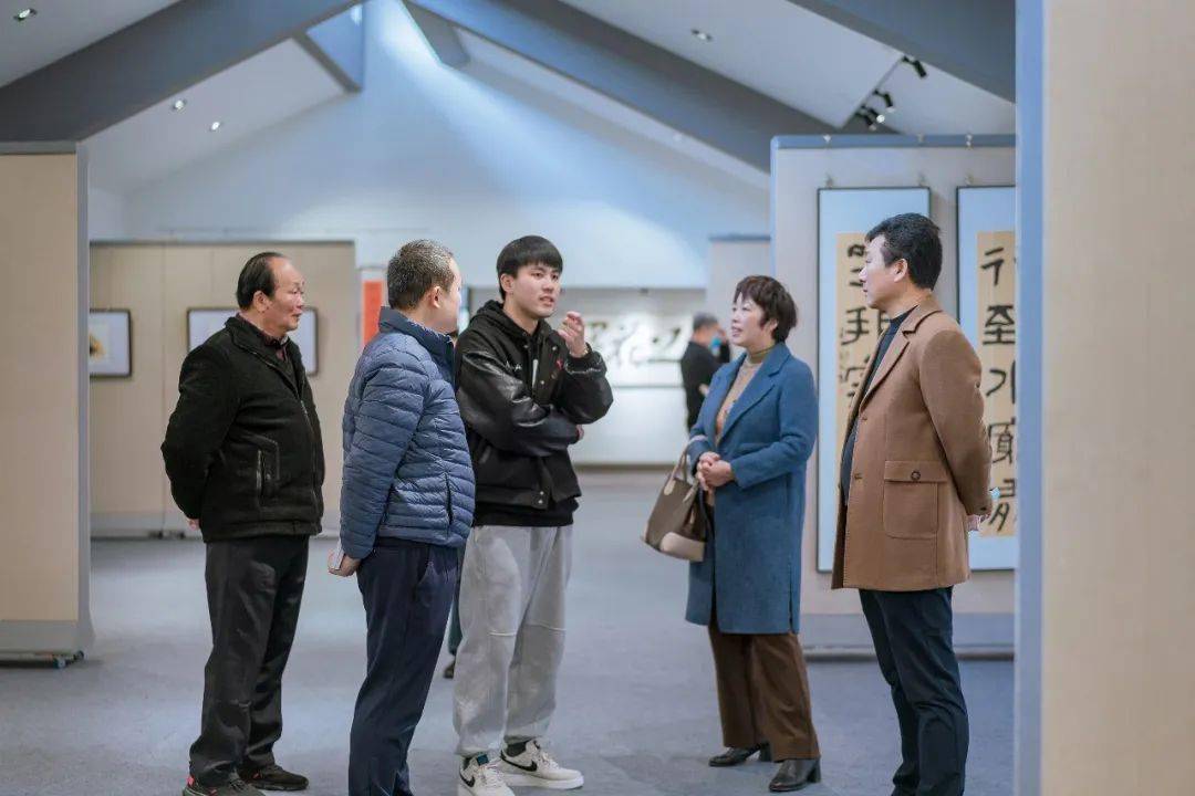 部分作品欣赏作者简介:王达人,生于一九七0年十月