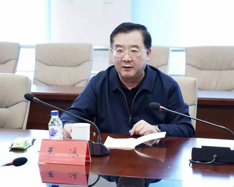 省人社厅"想就业找人社,缺人才找人社"真情助企