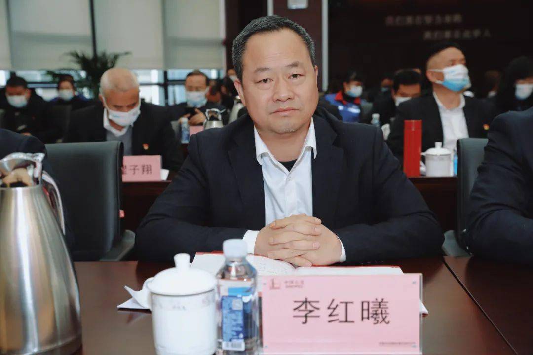 楚雄石油分公司代表,党委书记李红曦当选楚雄州第十一届政协委员,并
