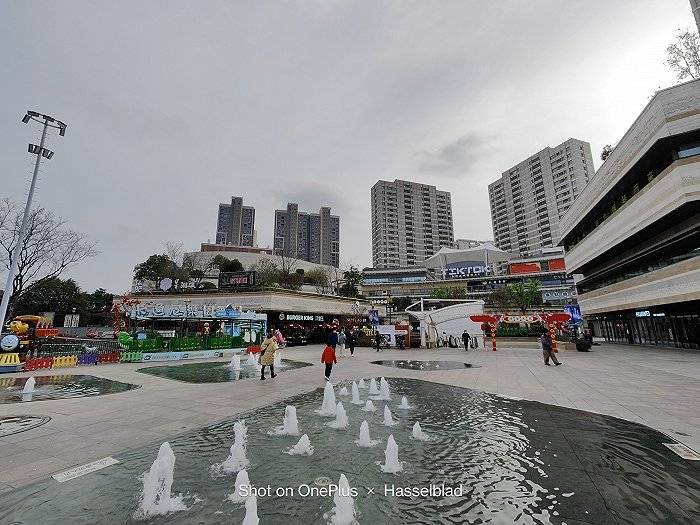 一加10 Pro上手体验：打游戏最好的性能旗舰？