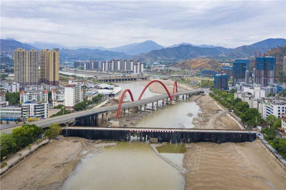 最新进展米易安宁河一桥力争7月1日完成重建