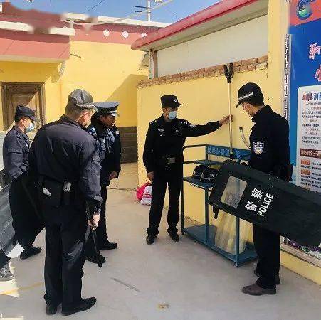 "警警"有条开学季——共和公安用心站好"护学岗" 温情守护"上学路"