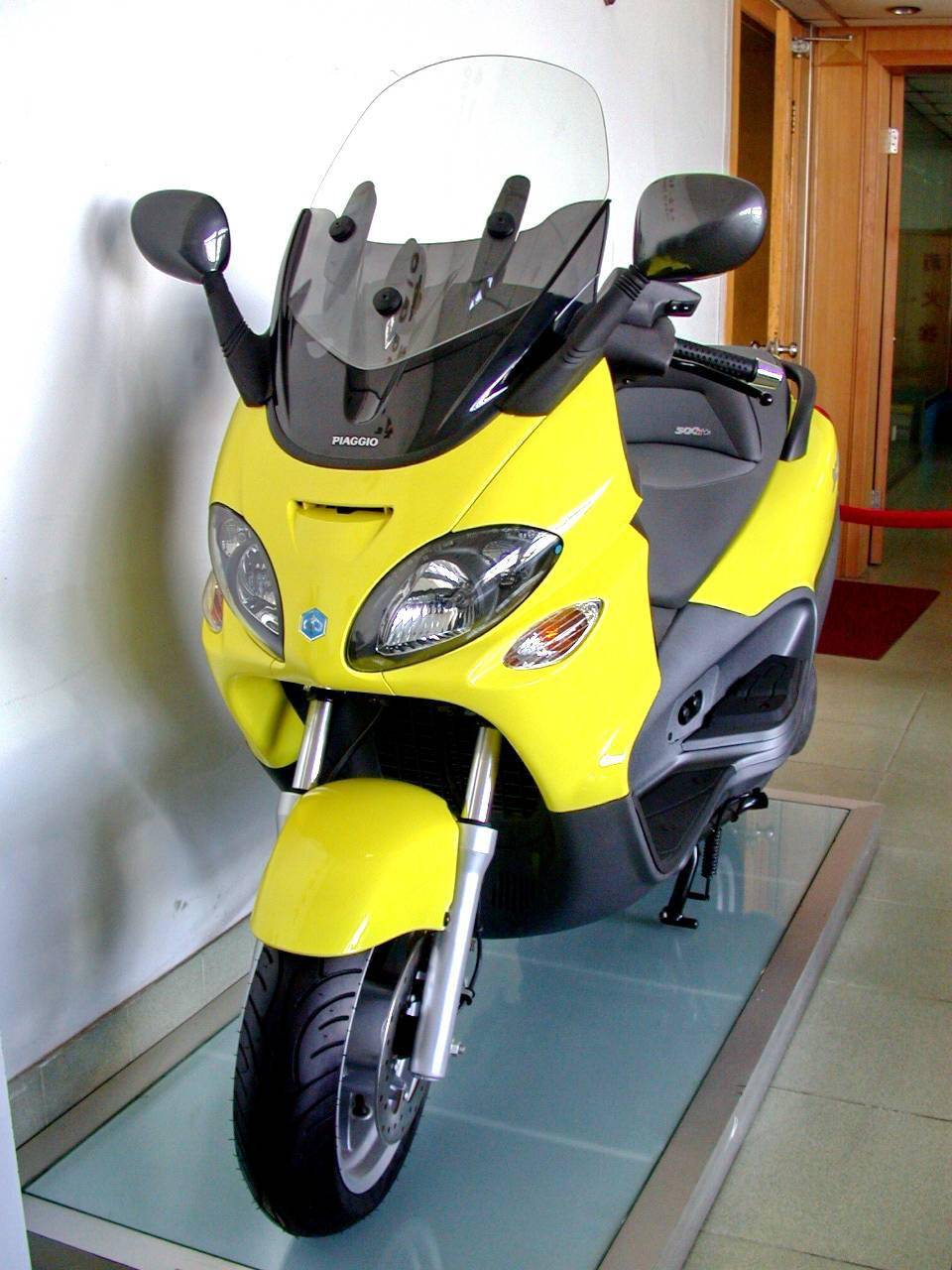 piaggio比亚乔有待国产化的选择500cc篇