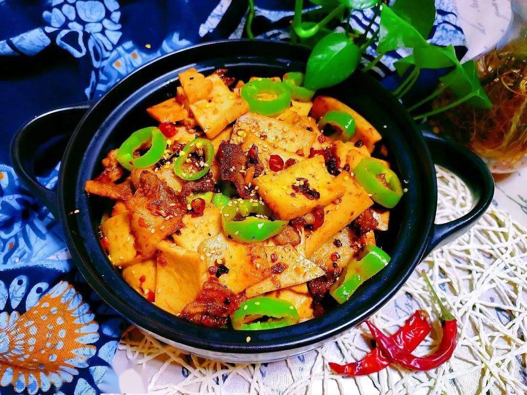 料酒|经典下饭菜干锅土豆片、花菜、千叶豆腐,一招学会!