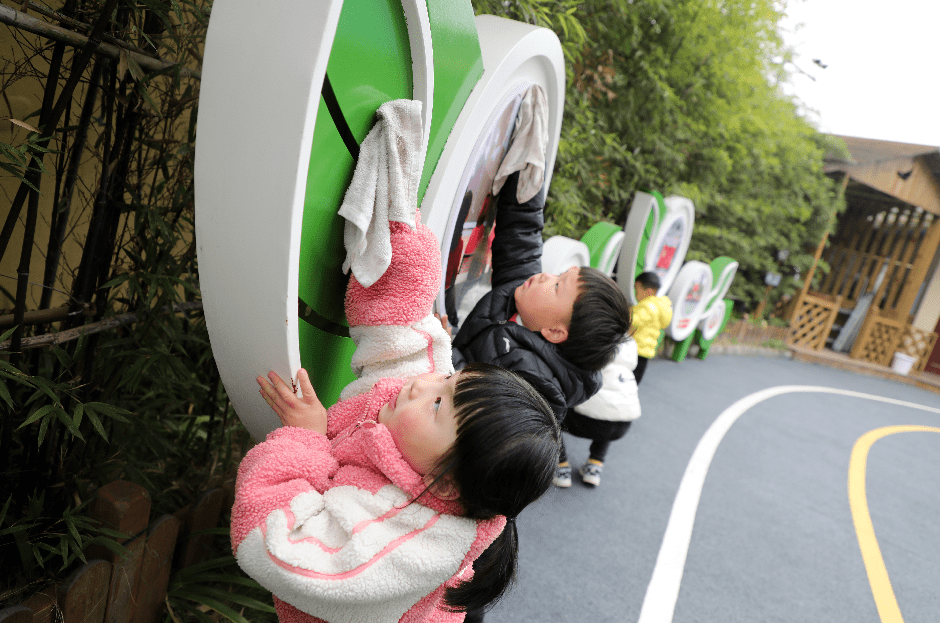 青神縣幼兒園:學習雷鋒好榜樣,衛生移除環境靚青神縣白果鄉羅灣學校以