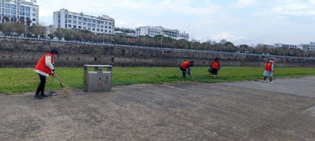 少先队组织歙县中学歙县二中新安小学行知小学丰乐小学城关小学桂林