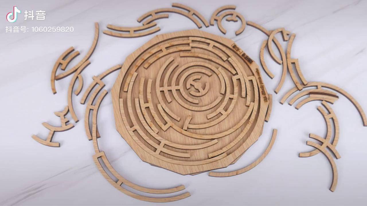 10级烧脑迷宫太难了!挑战蚊香拼图,谁手速快拼好得1000元奖励?