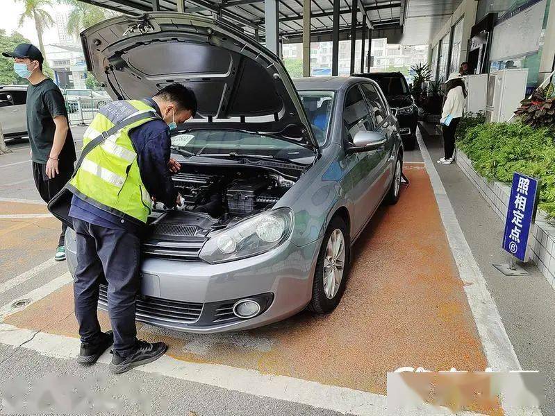 本月起南宁车检实行市场调节价,多家检测站小车年检价格涨至……