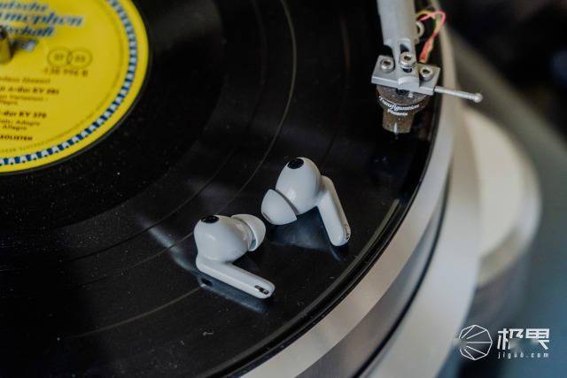 音质看齐Hi-Fi耳机！OPPO Enco X2真无线降噪耳机带来的惊喜