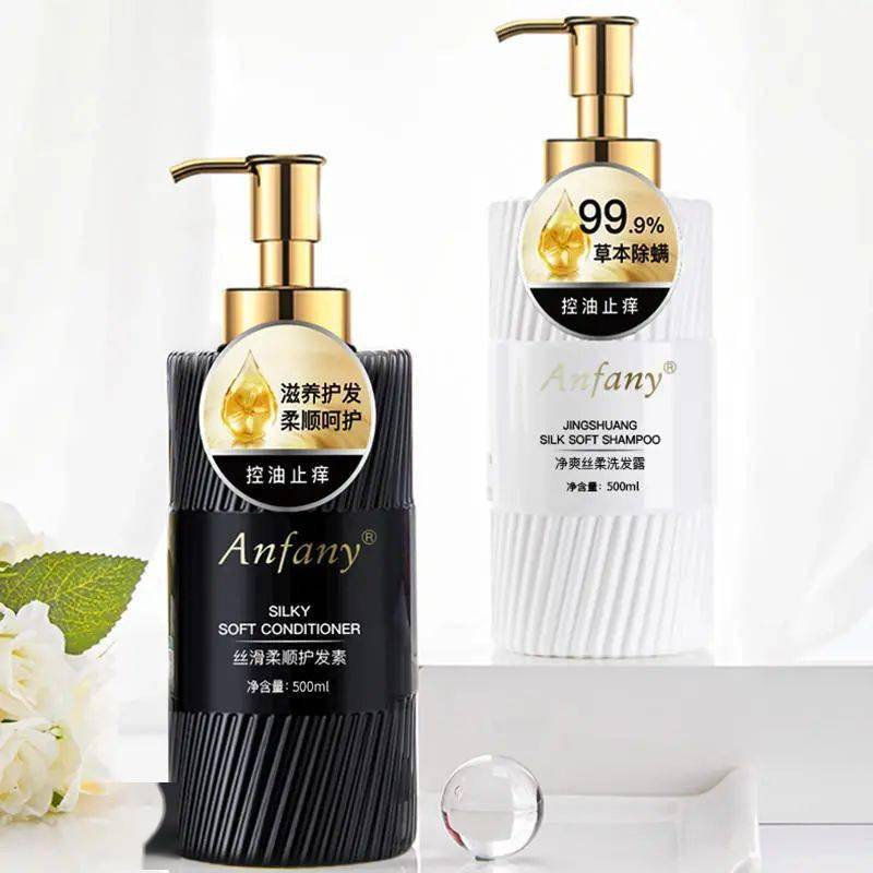 头皮头屑暴增？头皮扣下“白泥”？用Ta,帮你揪出头屑“内鬼”！清爽柔顺，发量翻一番！