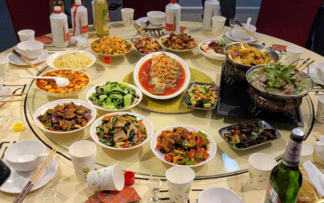 我把山东酒桌做成了桌游