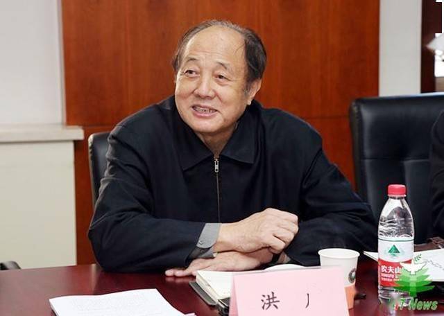 2004年洪学智生病住院批评赶来看望的儿子你这个省长是咋当的