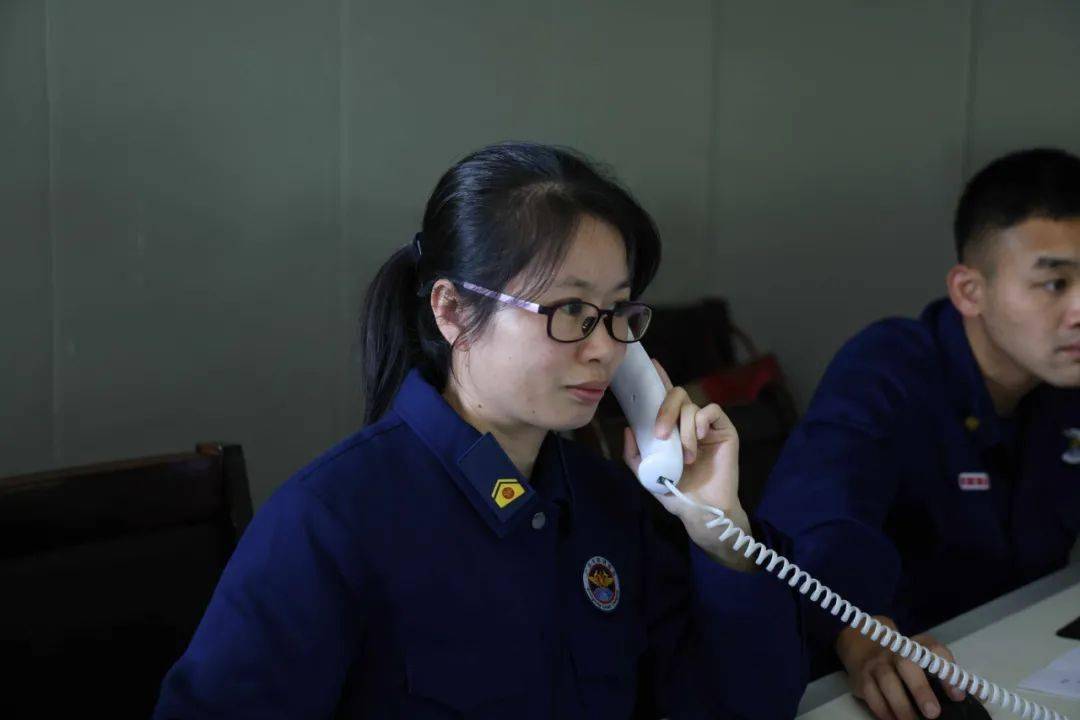 三八节特辑战斗在特殊一线的119女接警员