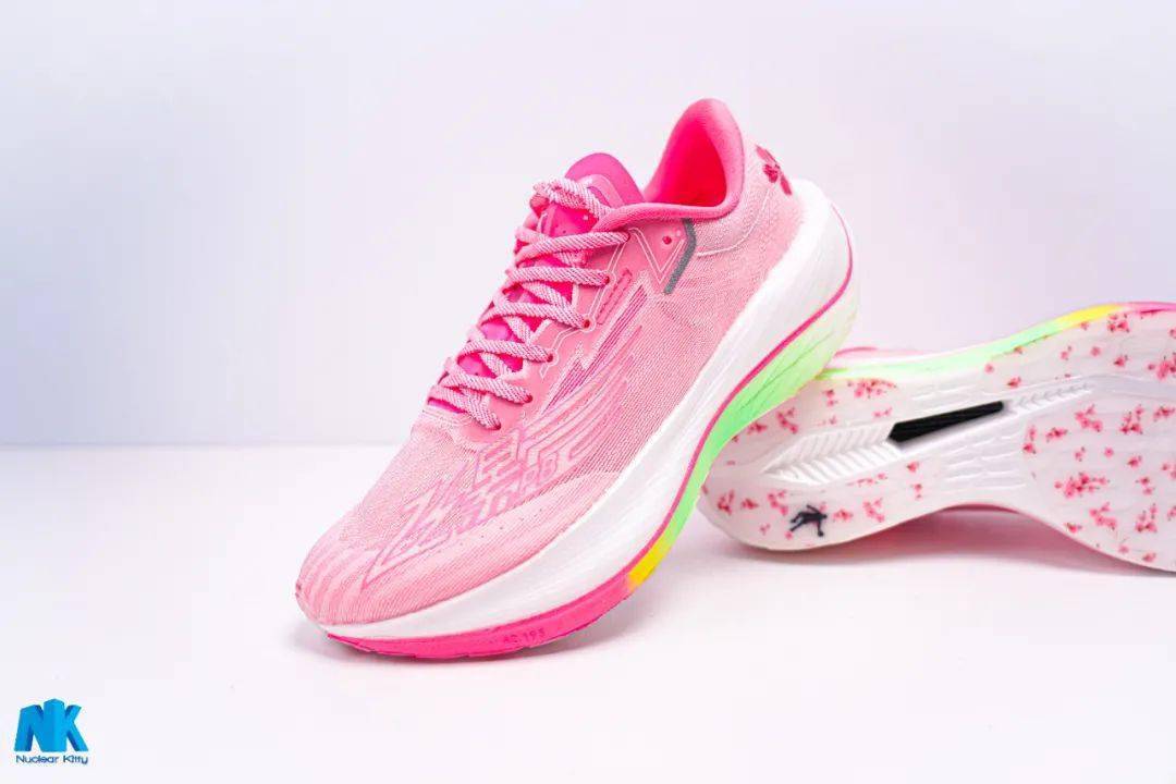 飞影走走开箱|飞影PB 2.0粉嫩嫩的樱花配色来咯~(内有福利)