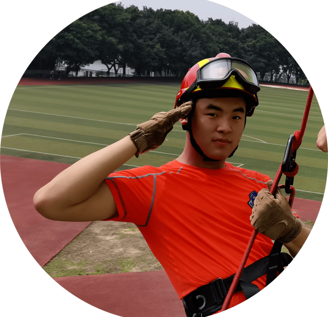 【身边的急救人】鲜红的战衣是对生命的守护_郑宇航_伤员_红十字