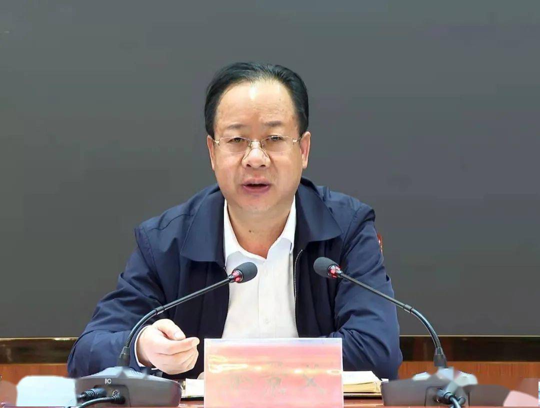 徐景义主持召开县疫情防控领导小组第二次扩大会议