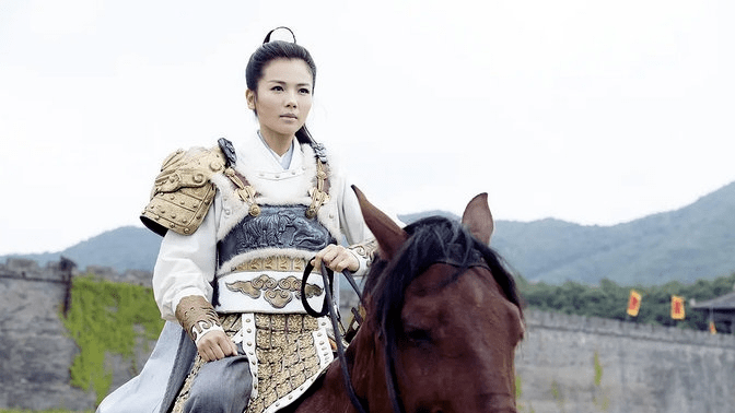 长安十二时辰》中热依扎饰演的檀棋,《琅琊榜》中刘涛饰演的霓凰郡主