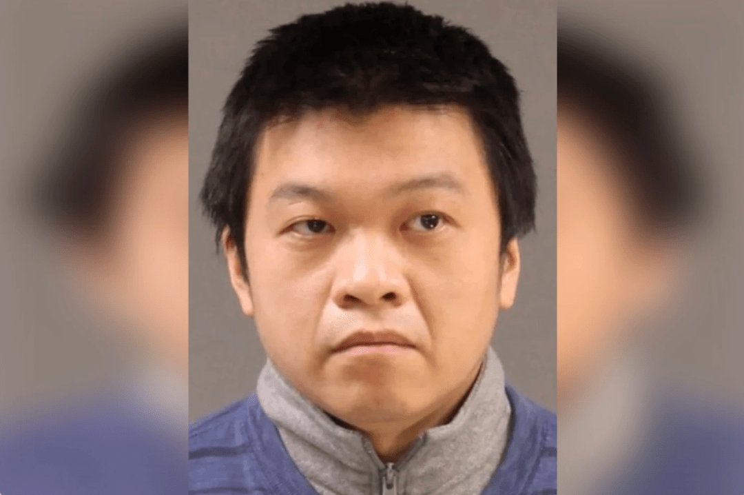 华裔男子强奸同事未遂猛插母子三人数刀鲜血狂喷