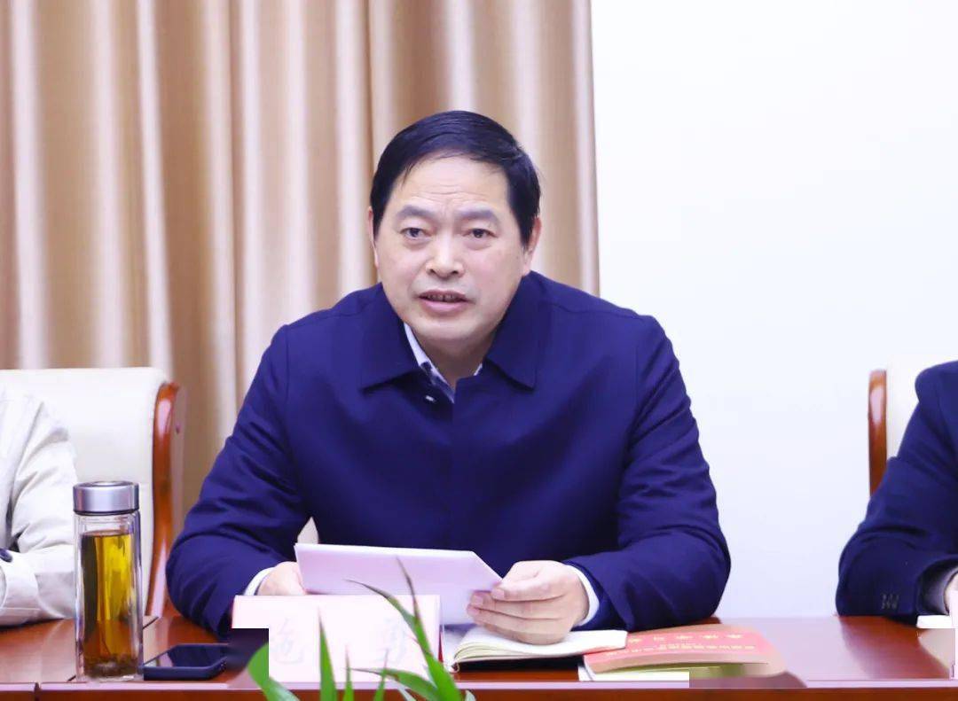 要闻区政协召开党组理论学习中心组扩大学习会施勇主持会议并讲话