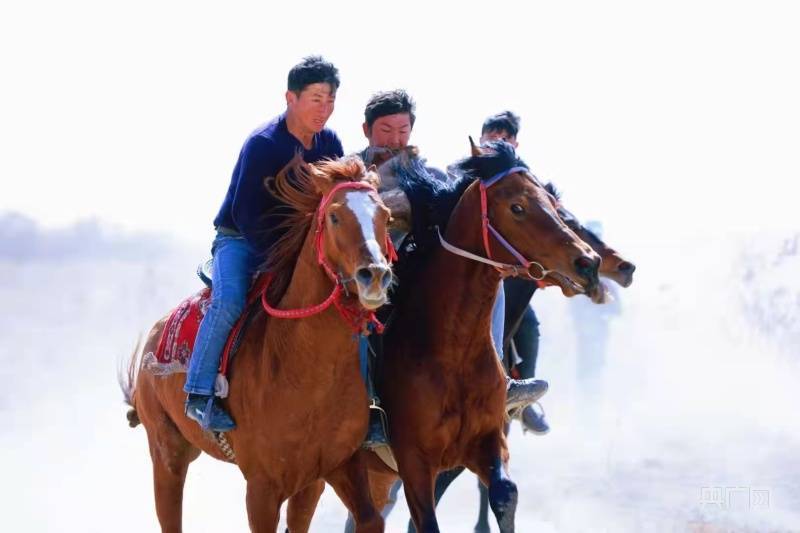 农牧民|新疆疏勒：赛马叼羊如火如荼 农村体育蒸蒸日上