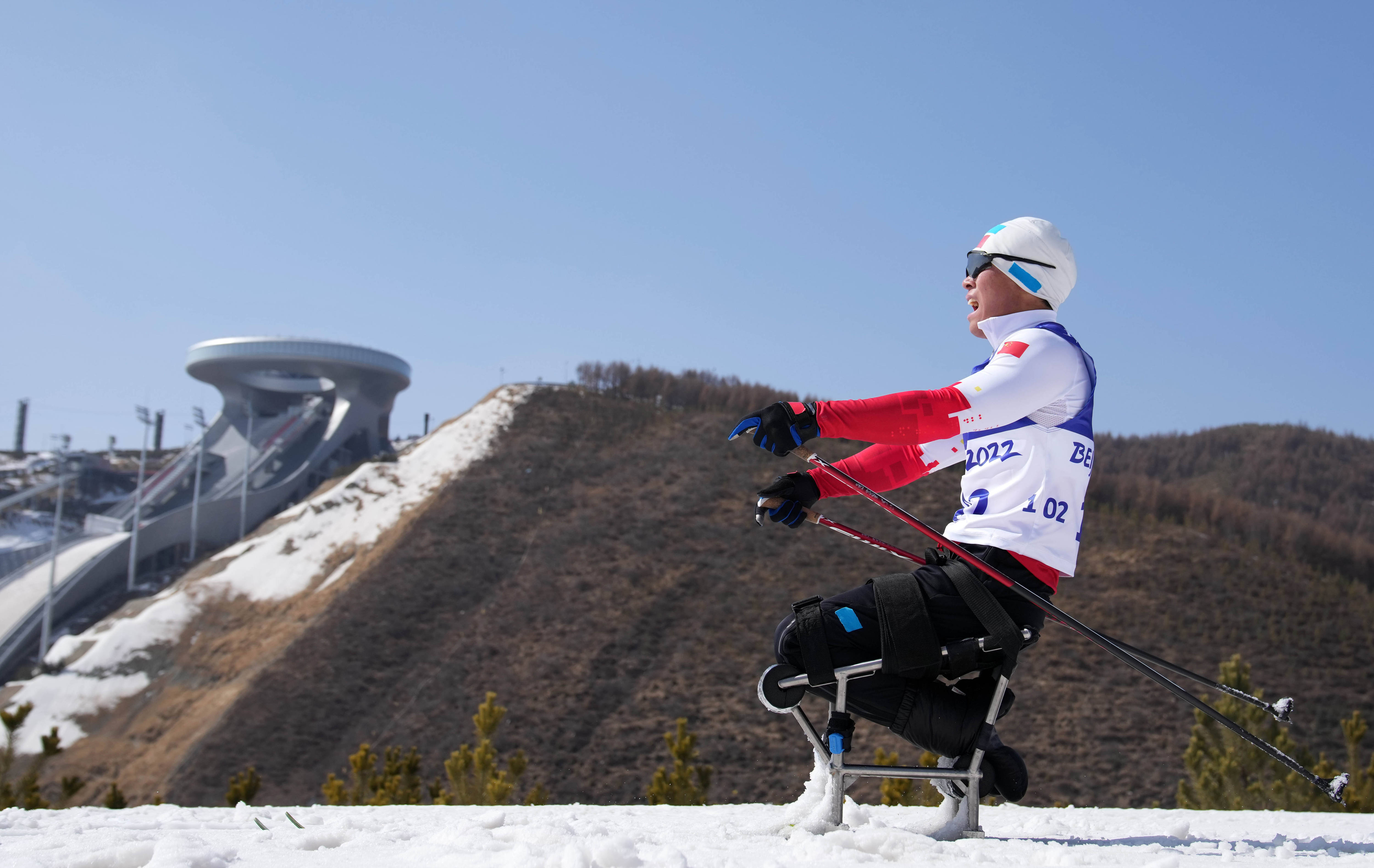 残奥会越野滑雪图片