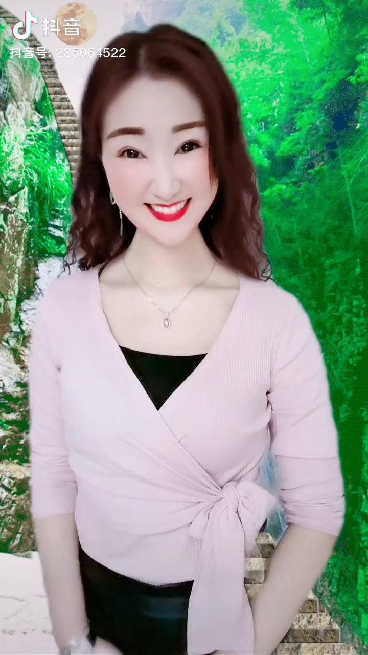 利哥撩妹续集老板娘不上你的当搞笑对唱改编版调皮