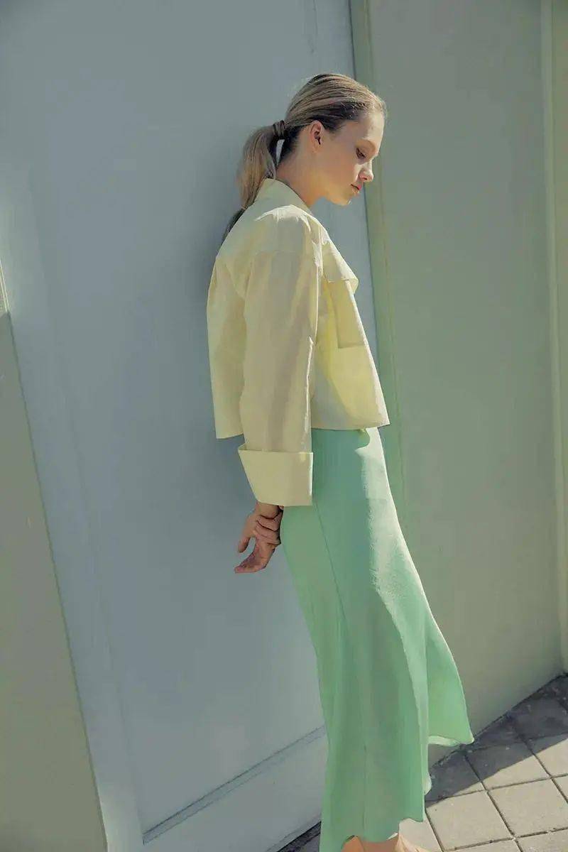 颜色 2022年春夏最爽心悦目的5组配色，第一个就美翻了！