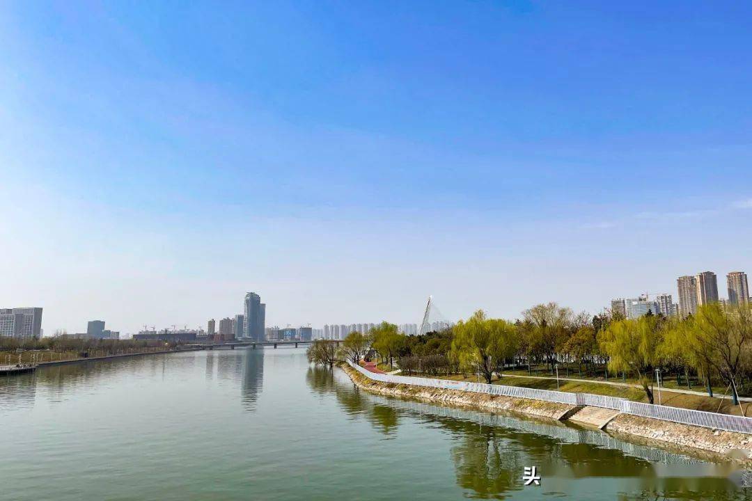 西安浐灞后海观景平台图片