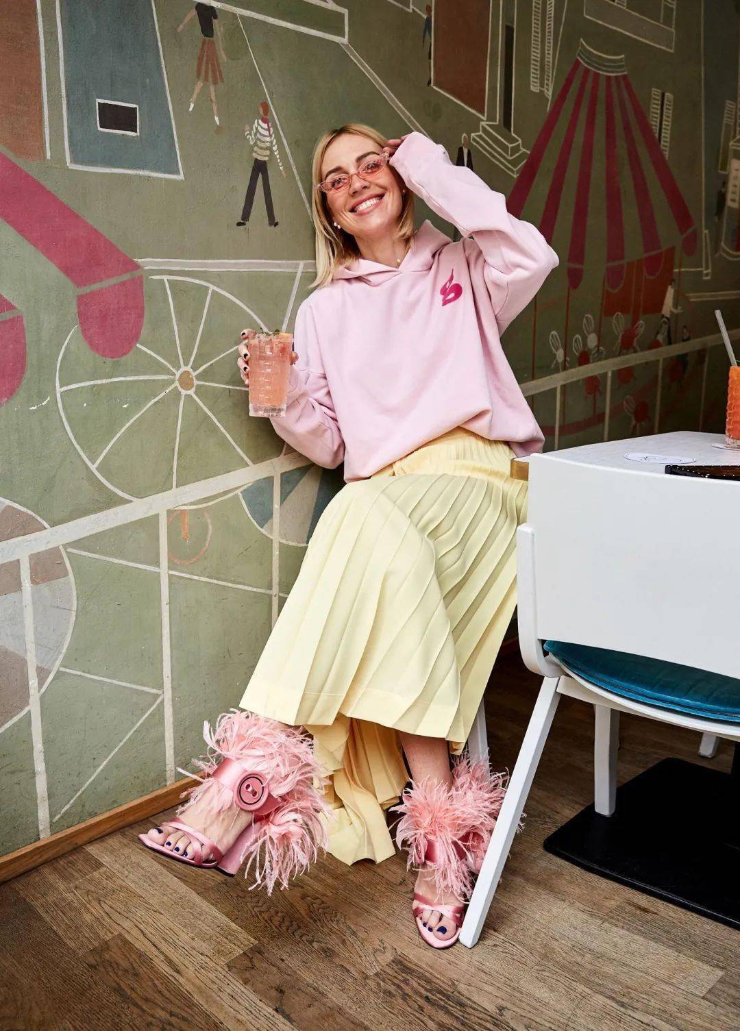 颜色 2022年春夏最爽心悦目的5组配色，第一个就美翻了！