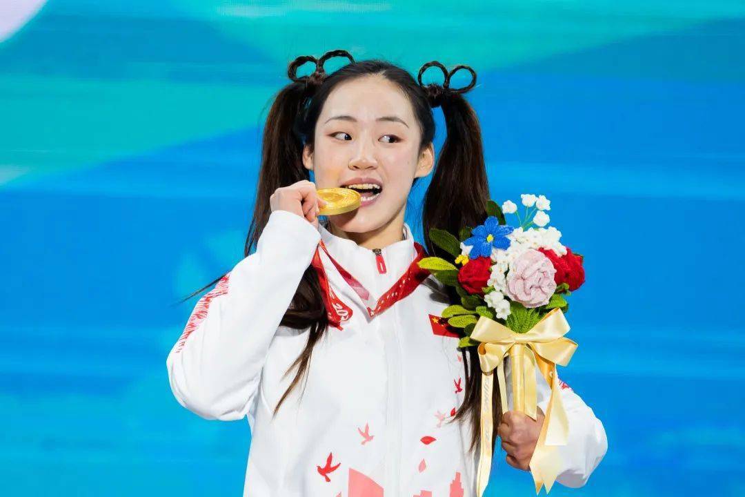 182023_滑雪板_孙鸿_比赛