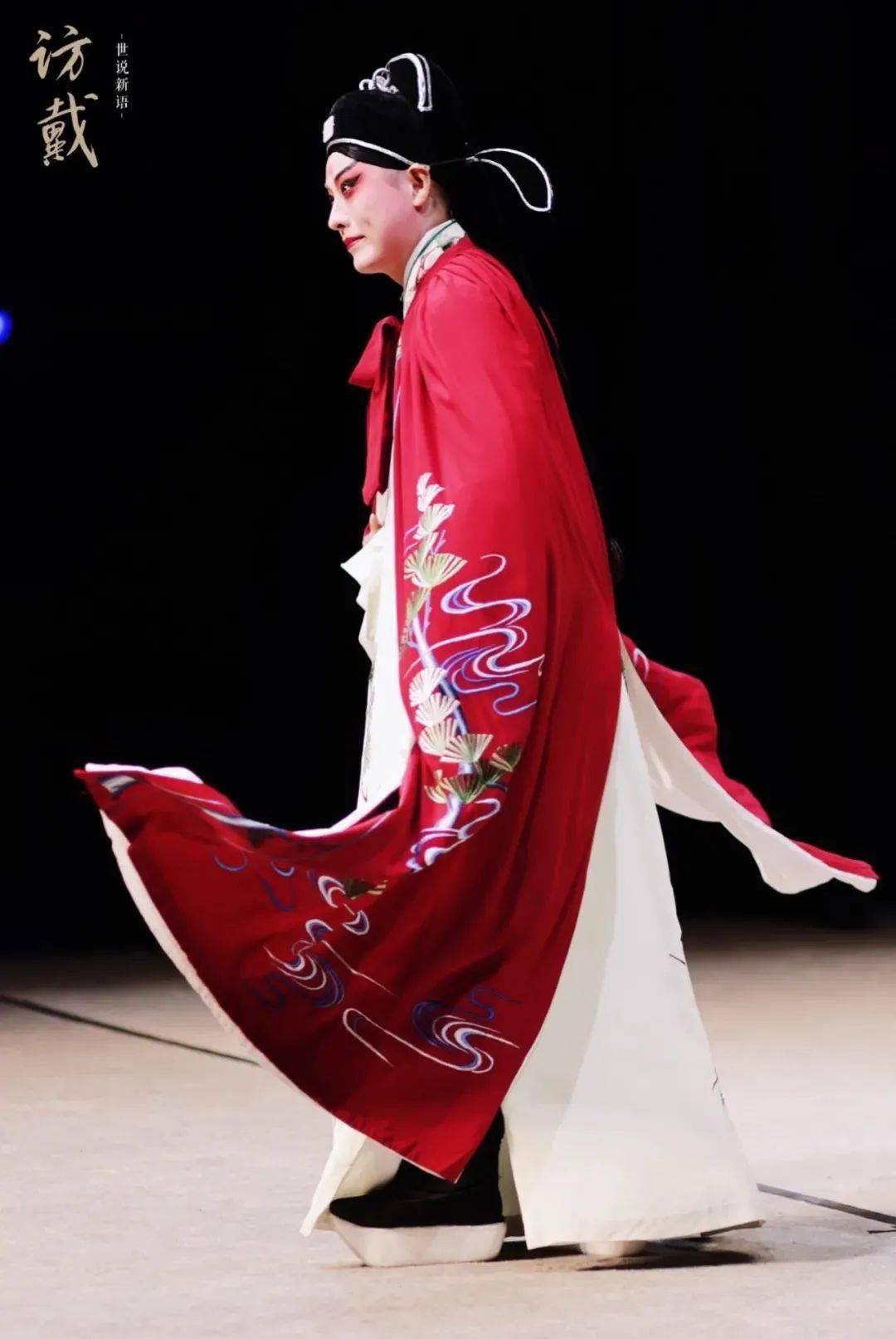 施夏明单雯