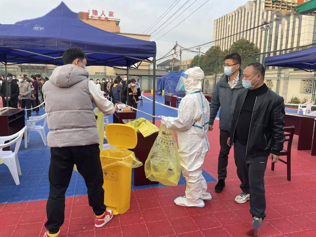 "从3月10日晚上10点左右接到杭州市余杭区仁和街道新增一例新冠肺炎