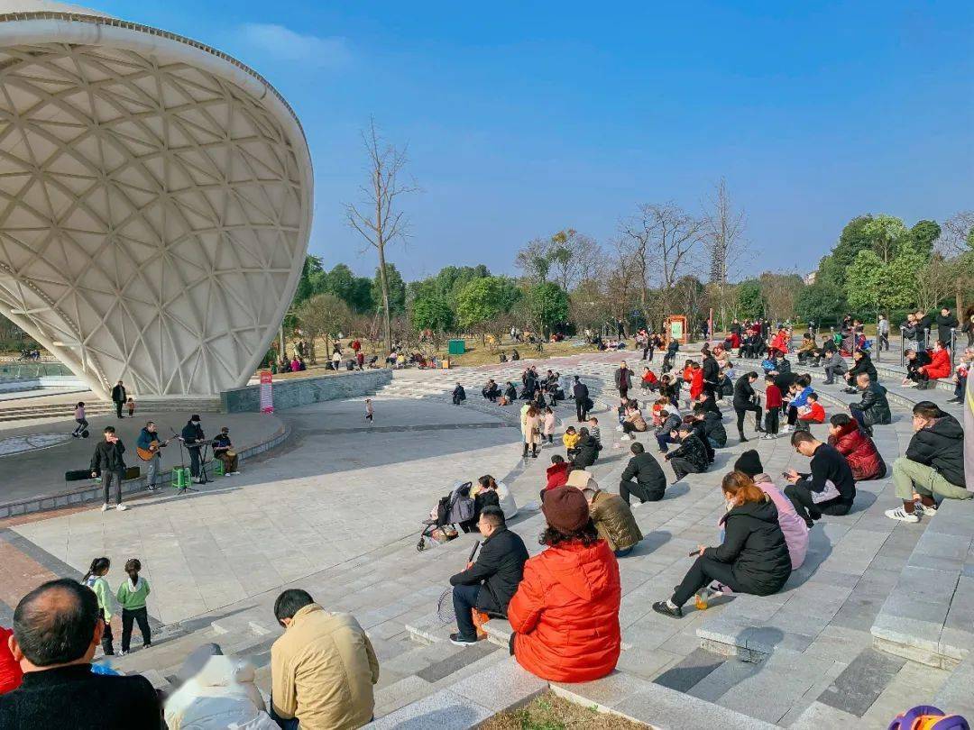 "运动场景" & 双流运动公园双流区把公共体育设施建设纳入全区国民