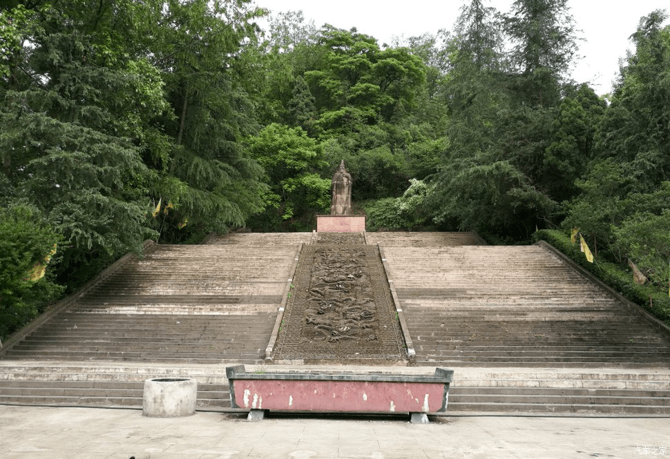 宏达文集谒李冰陵