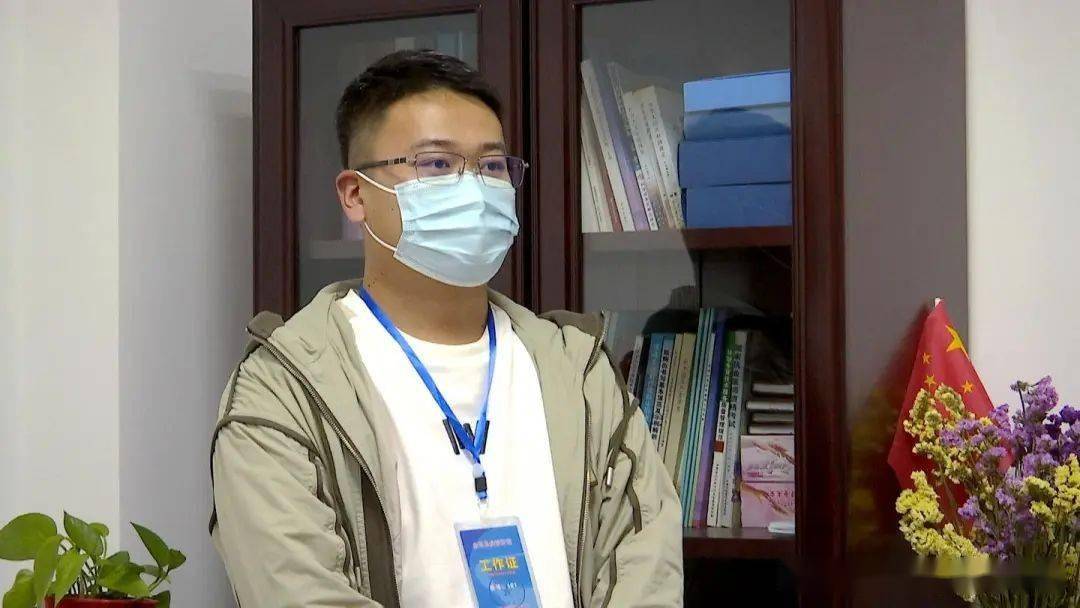 众志成城抗击疫情王浩波青春在抗疫一线飞扬