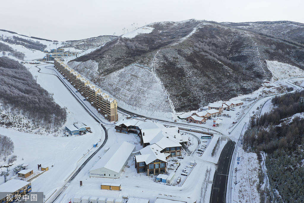 崇礼|河北崇礼：雪后暂霁 高山雪道被白雪覆盖